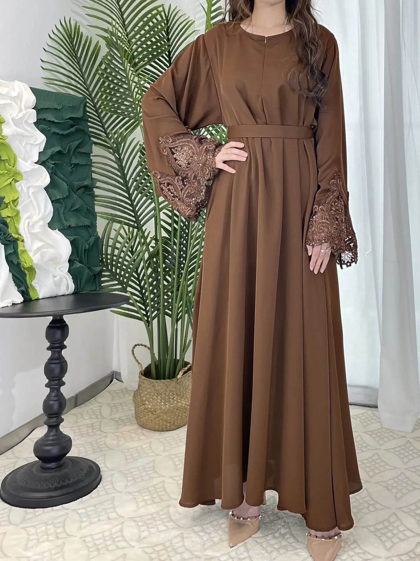 Abaya Mongia