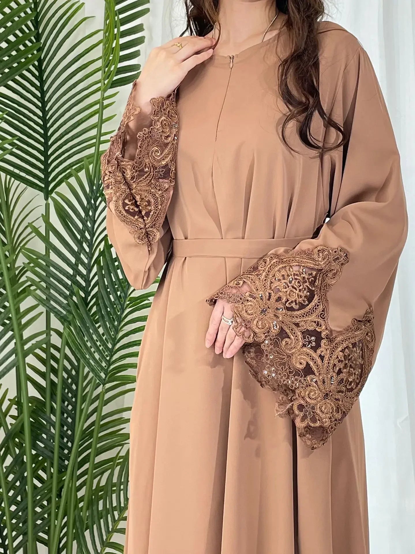 Abaya Mongia